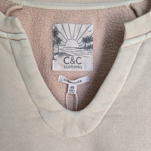 NWT C&C California Pink Crew Neck Sweater with Ribbed Hem - Picture 3 of 6